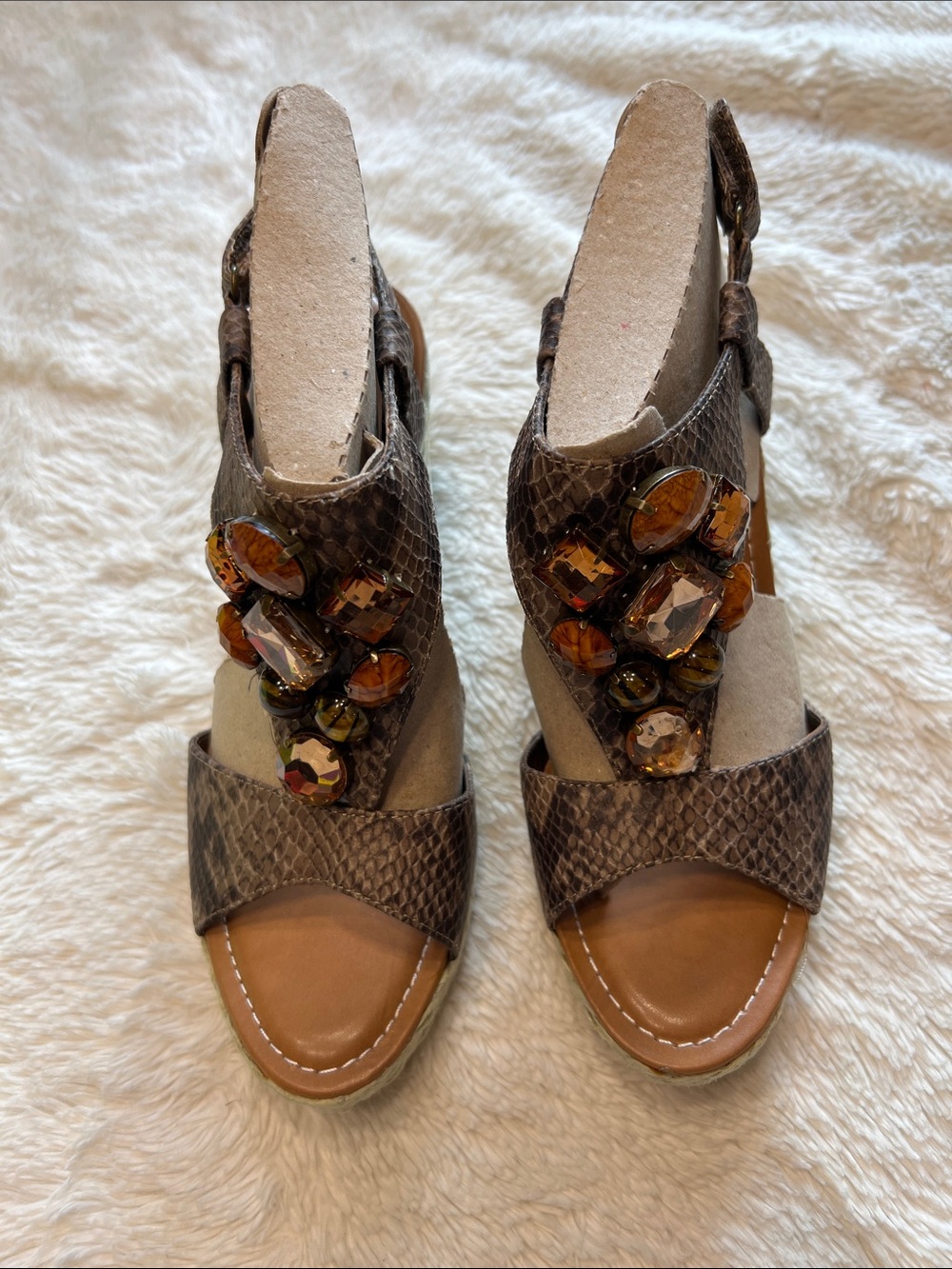 NWT- Libby Edelman Billie wedge - 8W